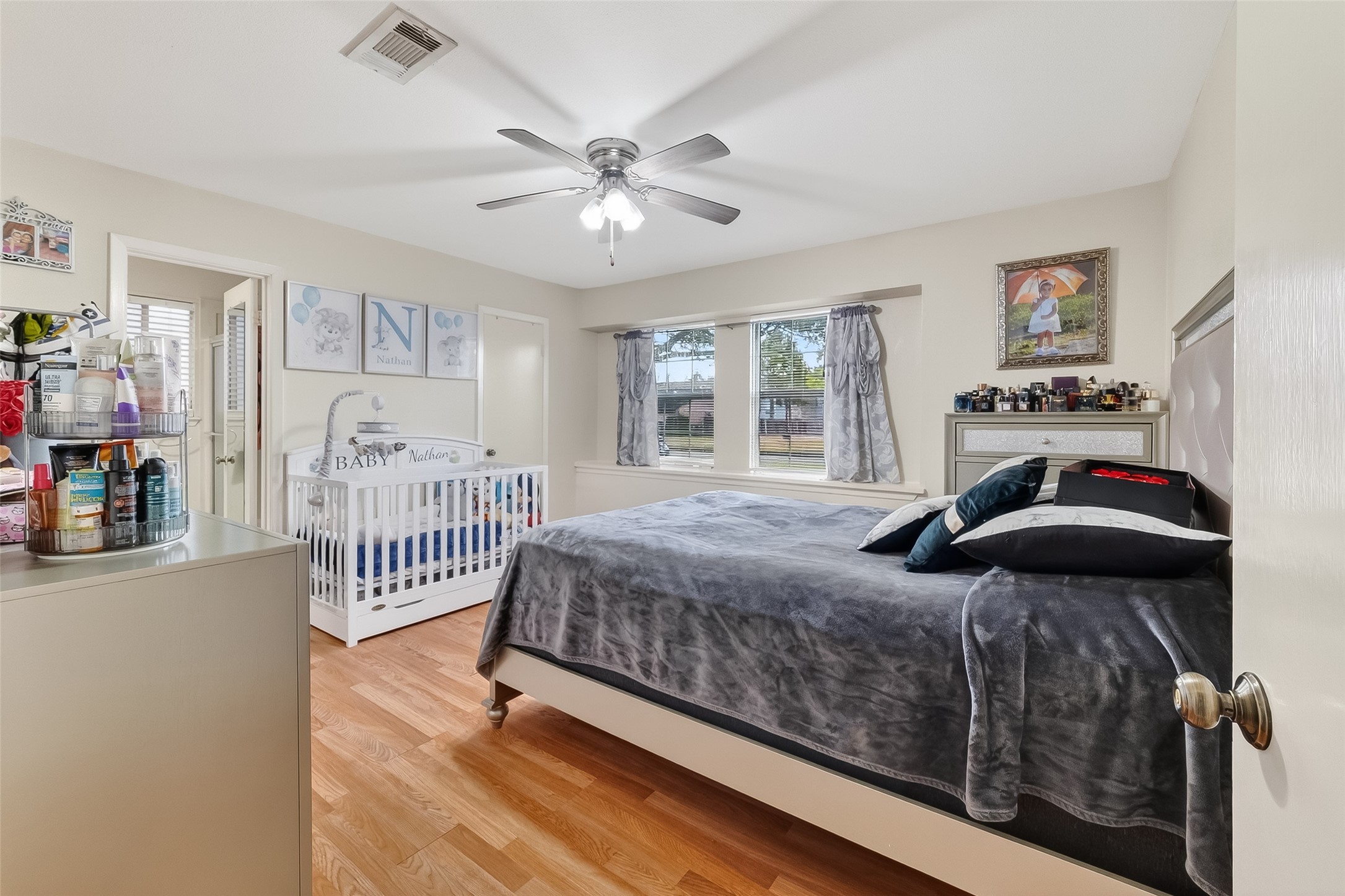 9634 Windswept Lane Houston, TX 77063 - Photo 18 of 45