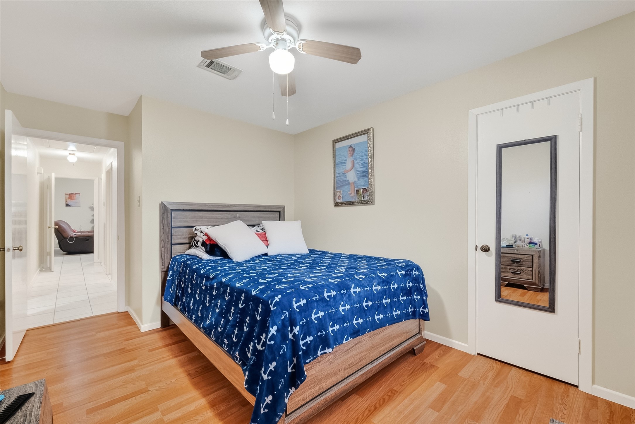 9634 Windswept Lane Houston, TX 77063 - Photo 24 of 45