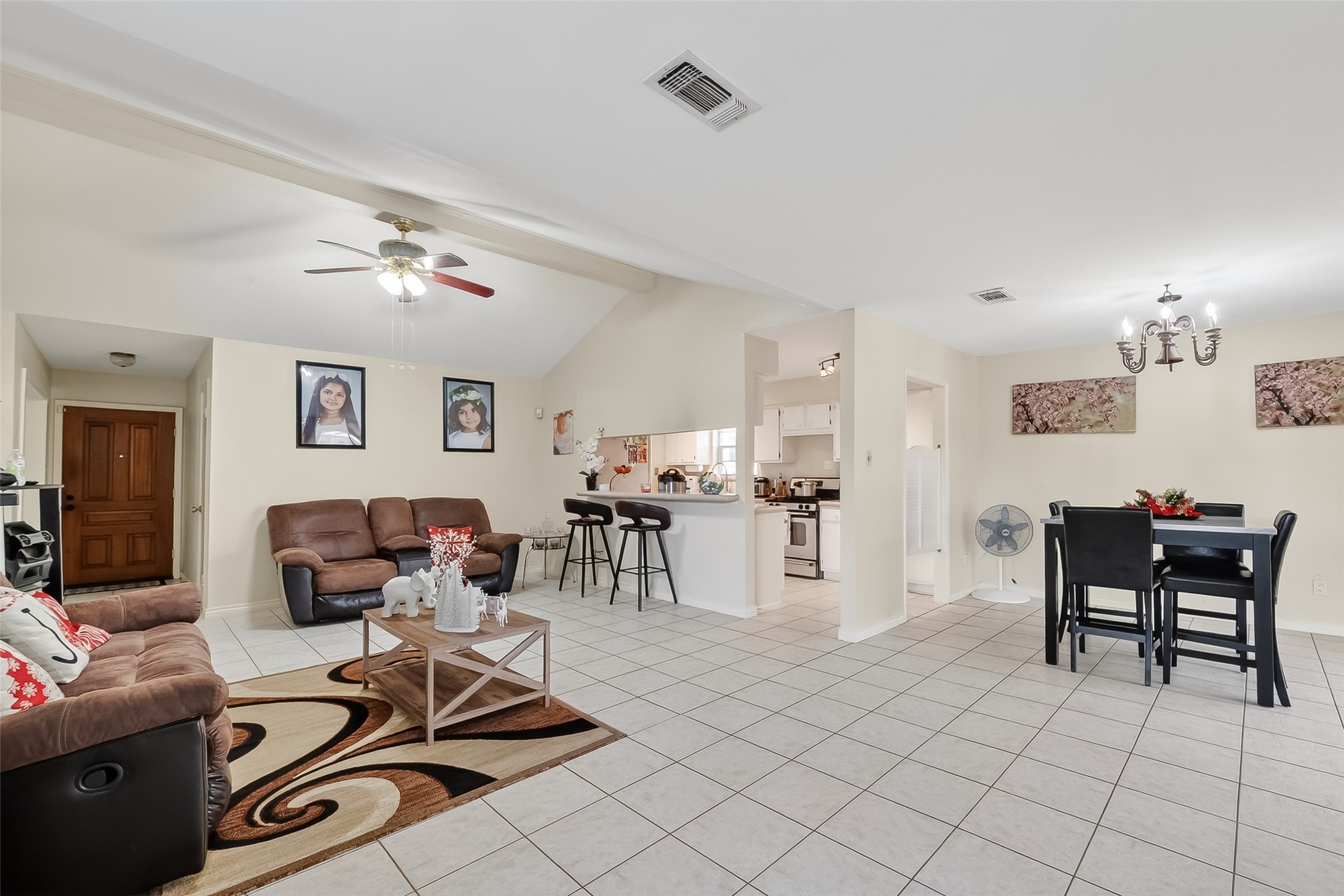 9634 Windswept Lane Houston, TX 77063 - Photo 6 of 45