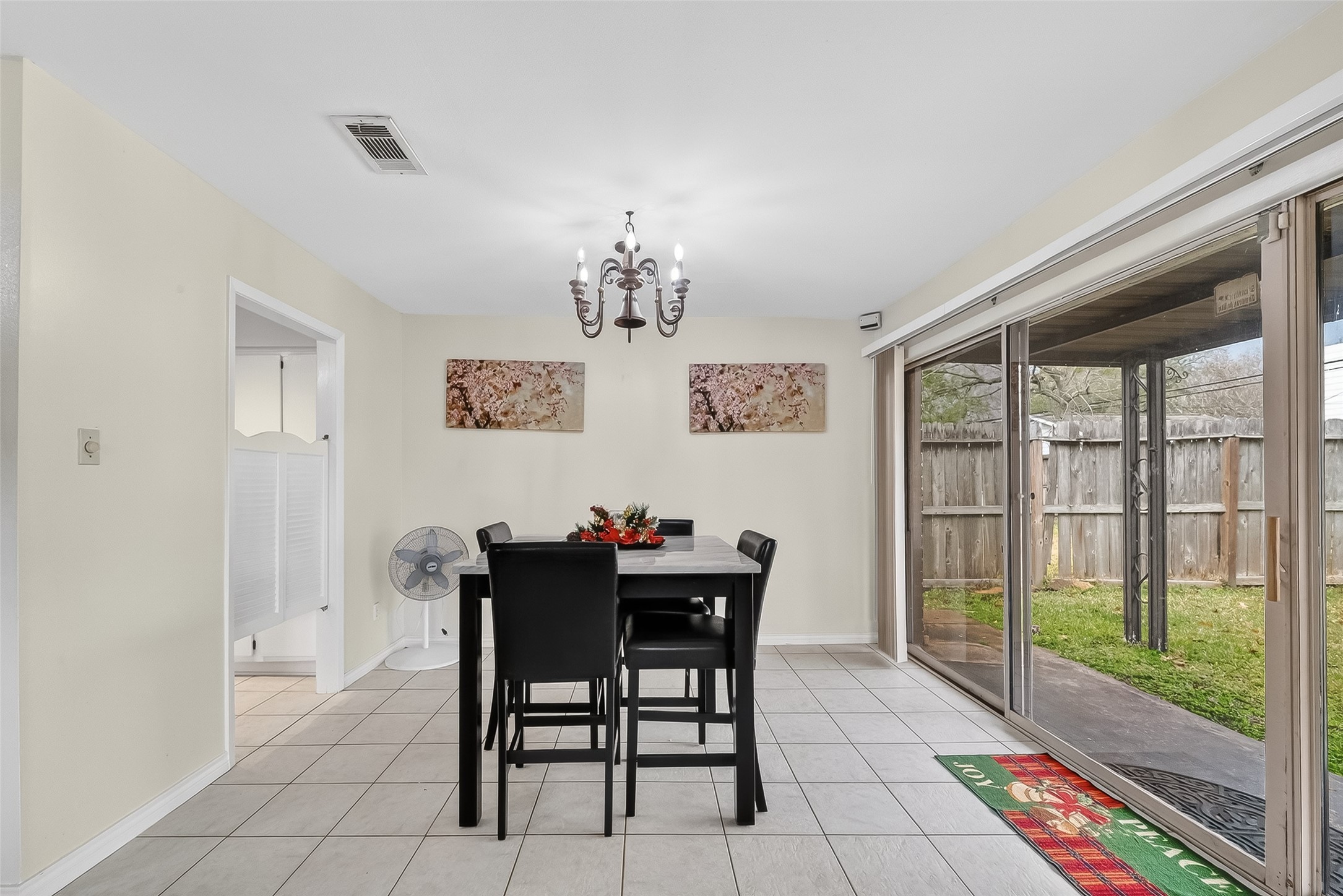 9634 Windswept Lane Houston, TX 77063 - Photo 9 of 45