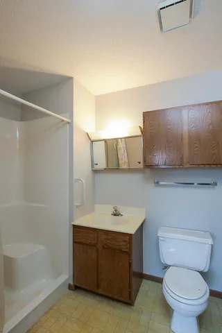 $229,900 | 555 Graham Street Southwest, Hutchinson, MN 55350