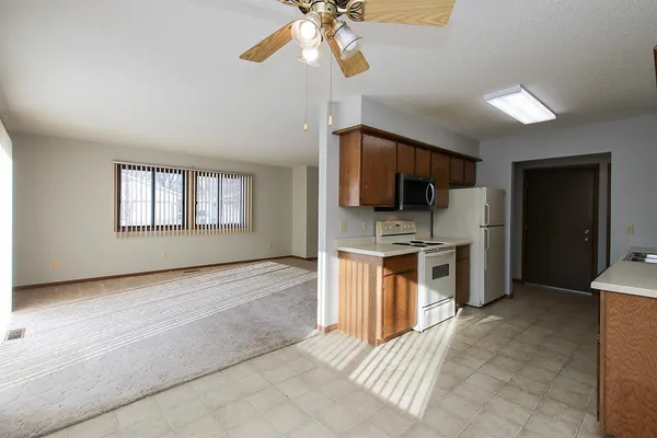 $229,900 | 555 Graham Street Southwest, Hutchinson, MN 55350