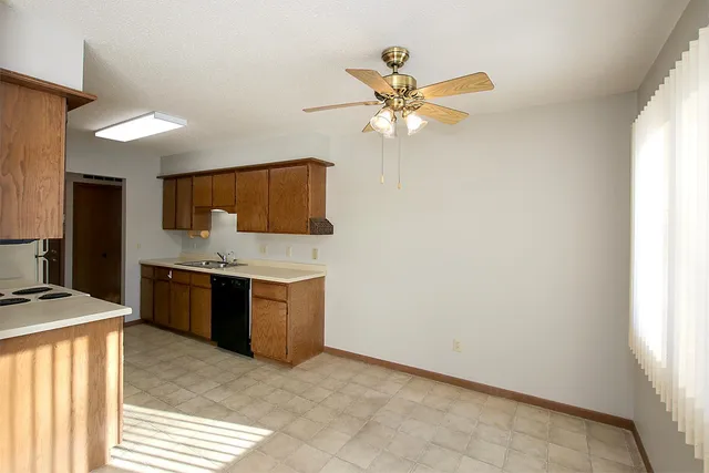 $229,900 | 555 Graham Street Southwest, Hutchinson, MN 55350