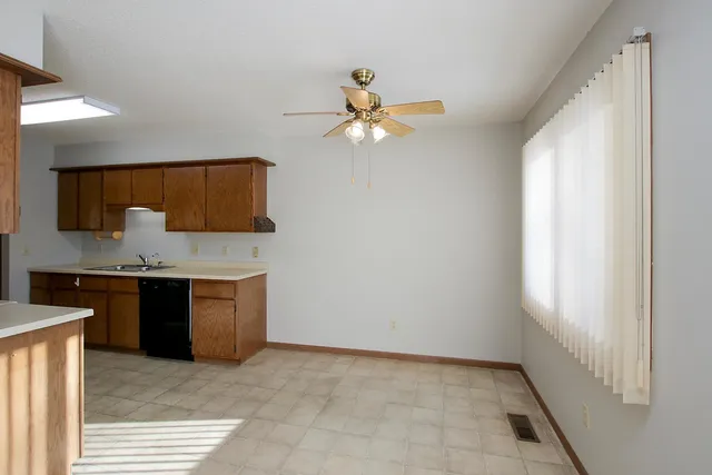 $229,900 | 555 Graham Street Southwest, Hutchinson, MN 55350