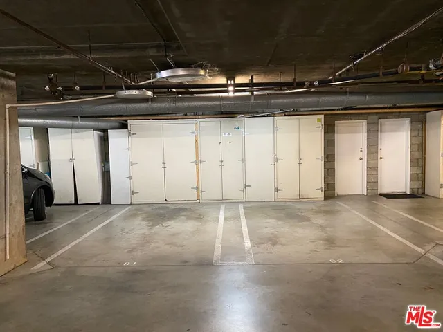 a house view with a outdoor space