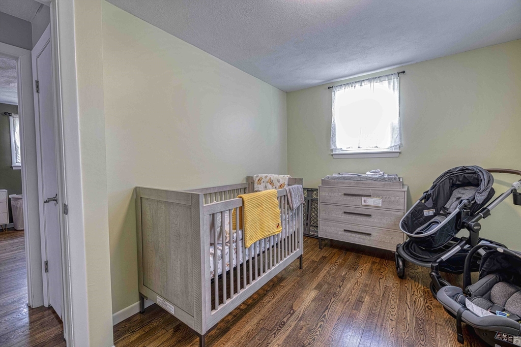 98 Quail Hollow Road Cranston, RI 02920 - Photo 14 of 25 Gallery Image 14