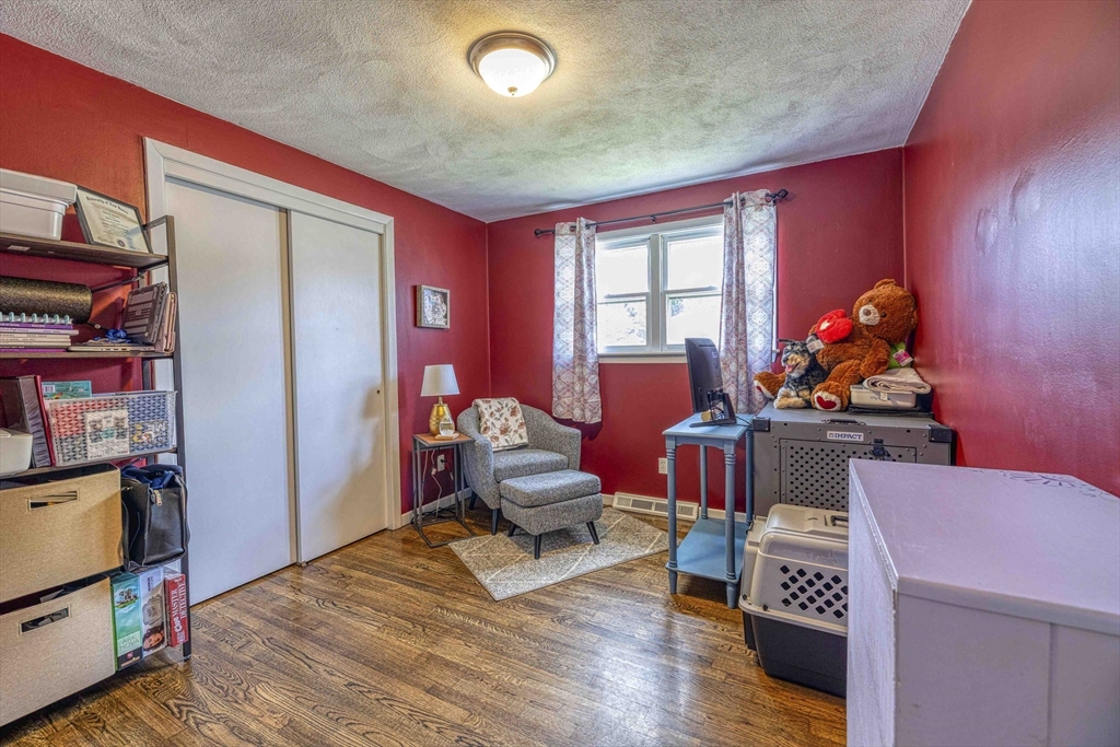 98 Quail Hollow Road Cranston, RI 02920 - Photo 10 of 25 Gallery Image 10