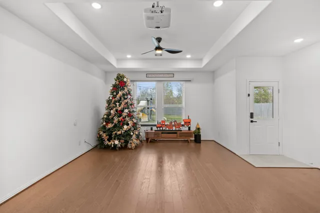 $2,400 | 7703 Cowdray Lane, Fulshear, TX 77441