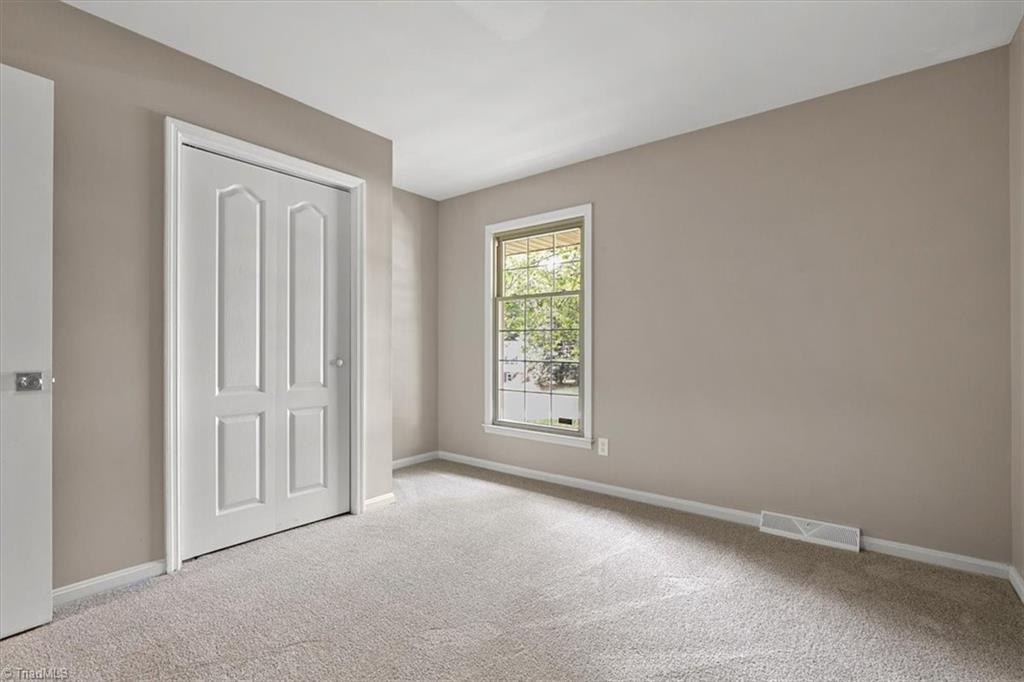5700 Fleming Terrace Road Greensboro, NC 27410 - Photo 27 of 46