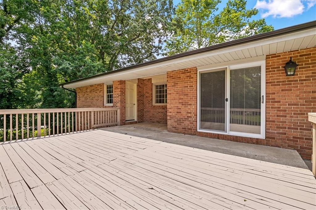5700 Fleming Terrace Road Greensboro, NC 27410 - Photo 32 of 46