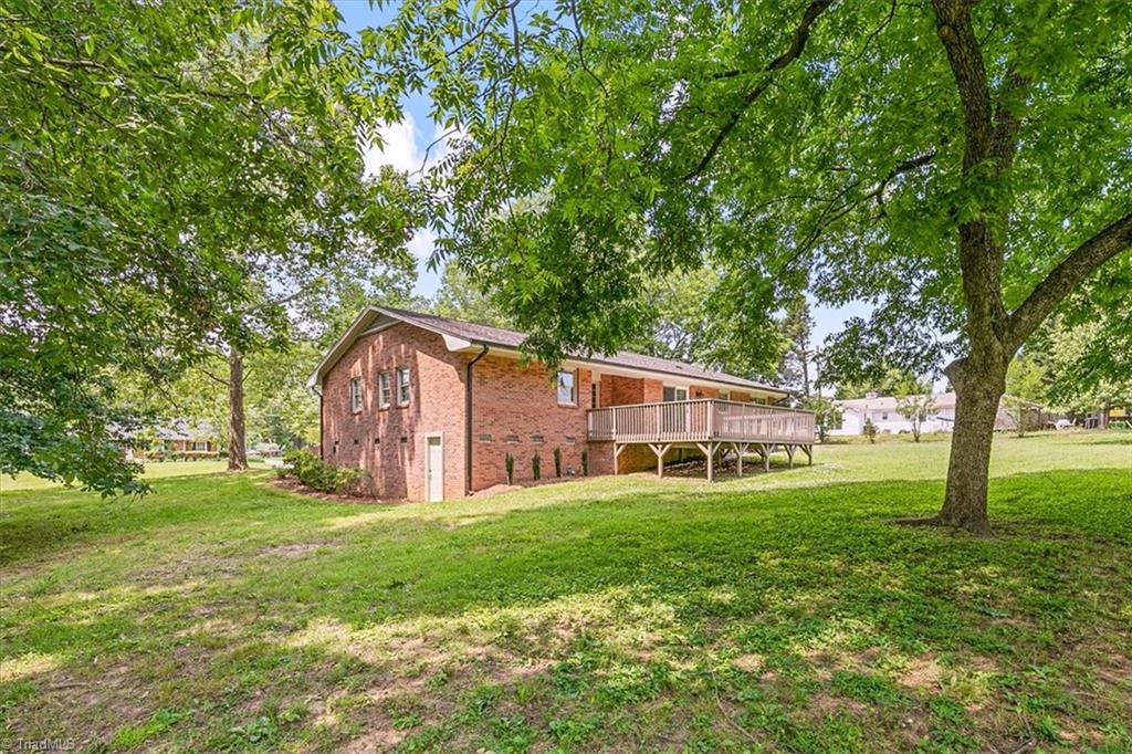 5700 Fleming Terrace Road Greensboro, NC 27410 - Photo 36 of 46