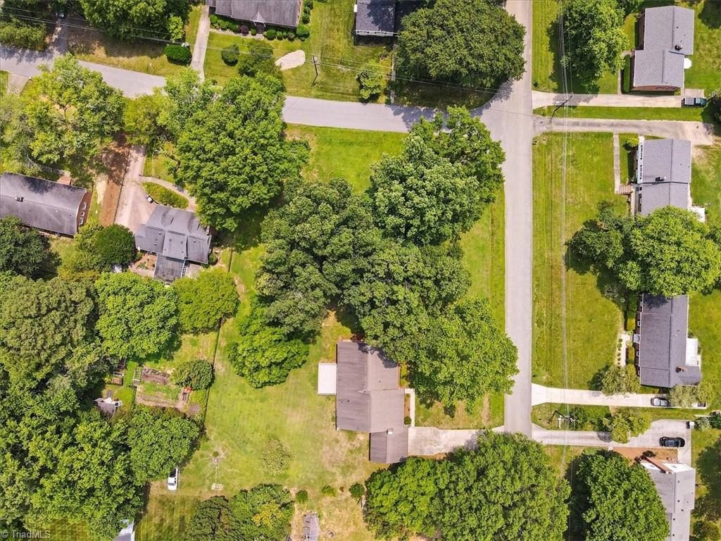 5700 Fleming Terrace Road Greensboro, NC 27410 - Photo 38 of 46