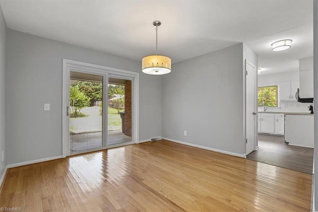 5700 Fleming Terrace Road Greensboro, NC 27410 - Photo 7 of 46