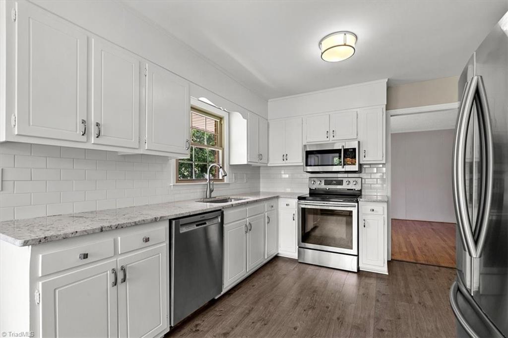 5700 Fleming Terrace Road Greensboro, NC 27410 - Photo 10 of 46