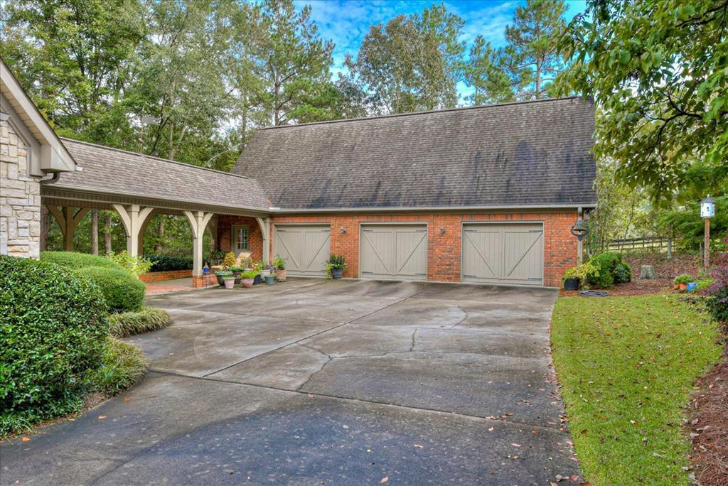 220 Sunderland Road Aiken, SC 29803 - Photo 12 of 60