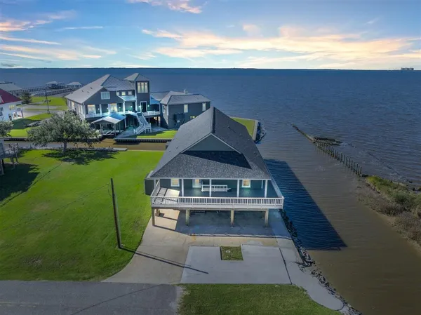 $3,400 | 141 Sandpiper Lane, Lake Charles, LA 70607