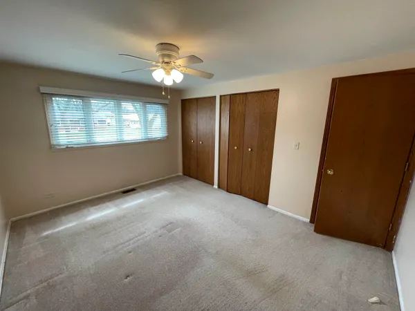 $435,900 | 900 Georgean Lane, Schaumburg, IL 60193