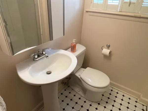 $435,900 | 900 Georgean Lane, Schaumburg, IL 60193