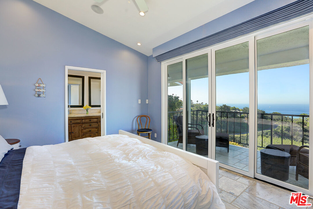 6813 Seawatch Lane Malibu, CA 90265 - Photo 12 of 30