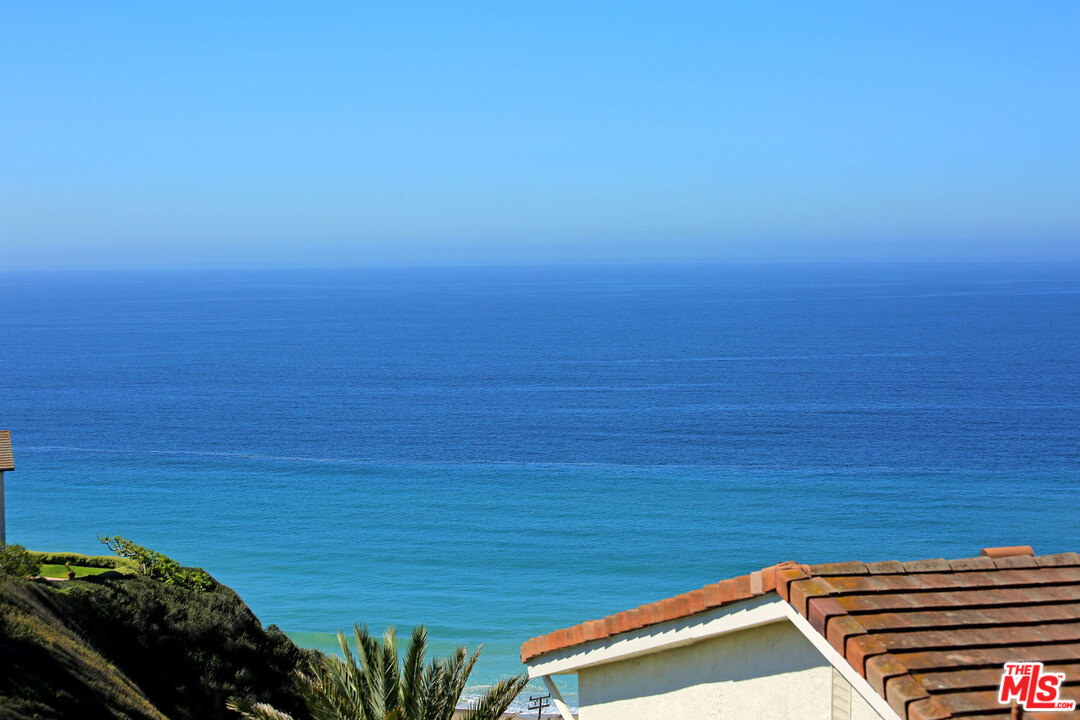 6813 Seawatch Lane Malibu, CA 90265 - Photo 21 of 30