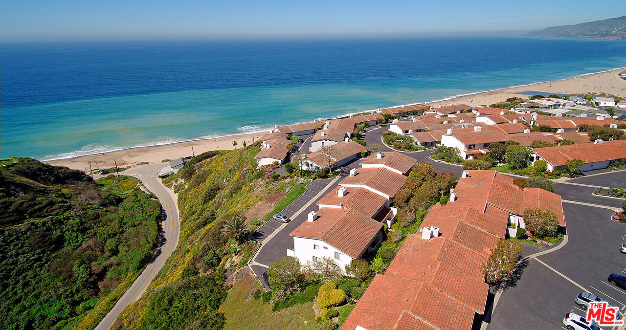 6813 Seawatch Lane Malibu, CA 90265 - Photo 24 of 30