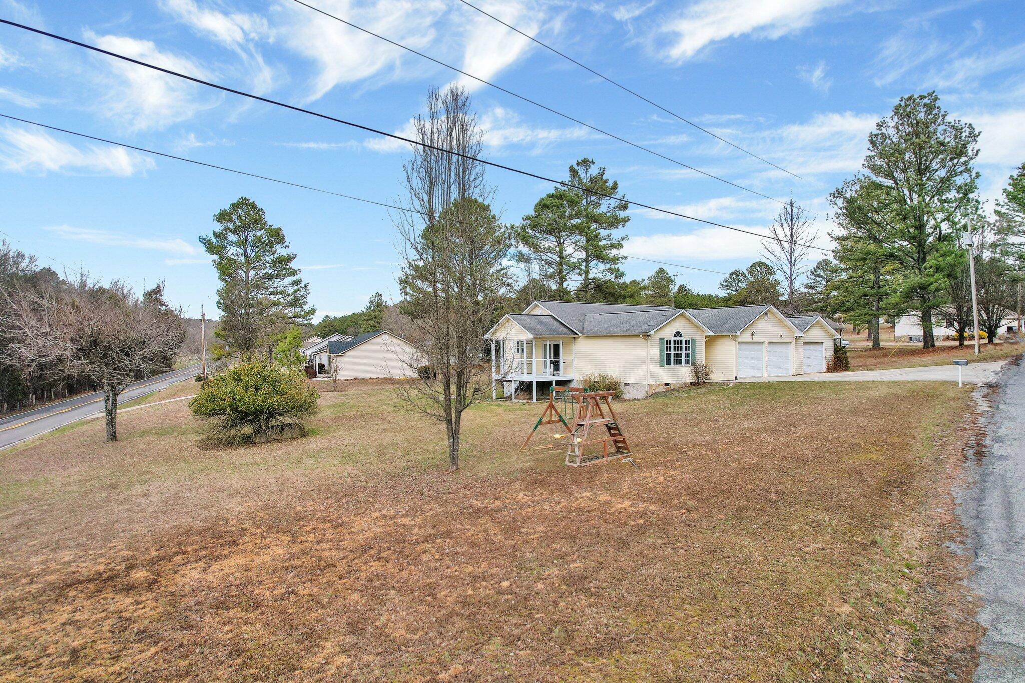 125 Porter Lake Road Spring City, TN 37381 - Photo 3 of 30 4-web-or-mls-DJI_0951