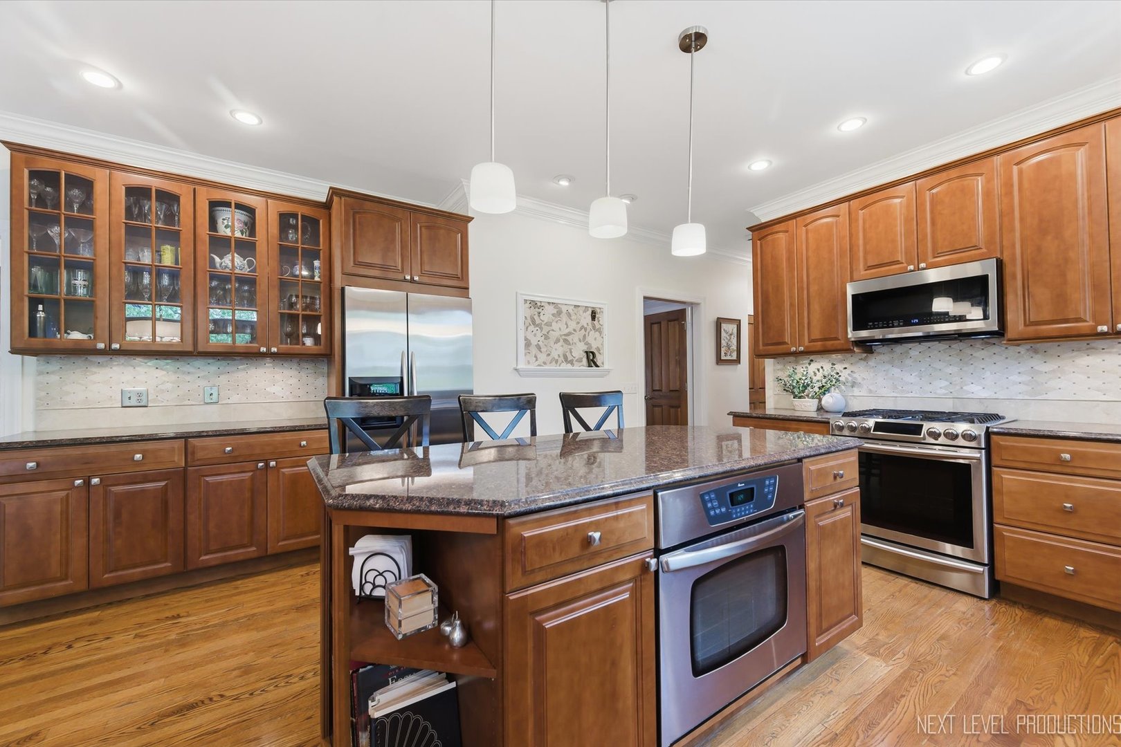 1005 Stonehedge Road St. Charles, IL 60174 - Photo 13 of 45 Gallery Image 13