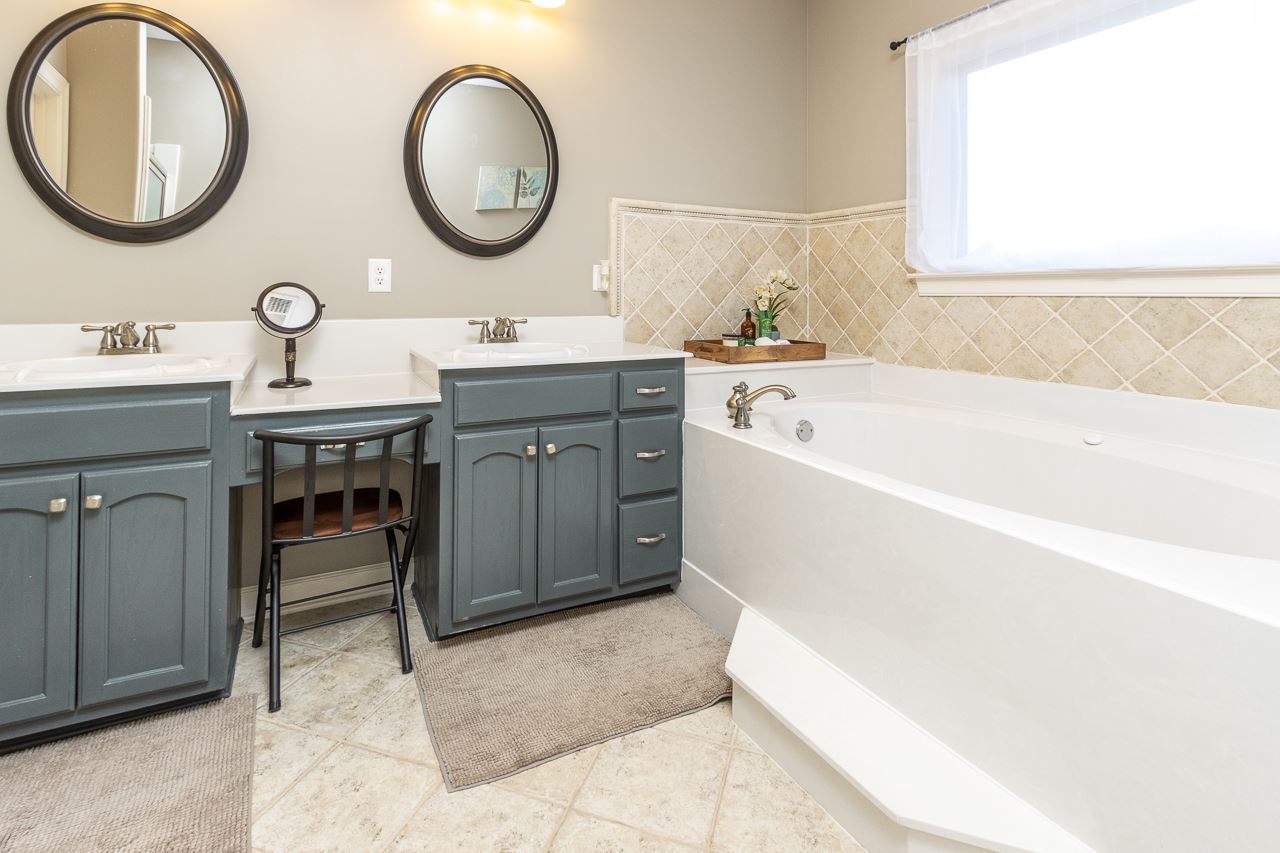 14401 Chapel Ridge Trail Olive Branch, MS 38654 - Photo 11 of 25 Gallery Image 11