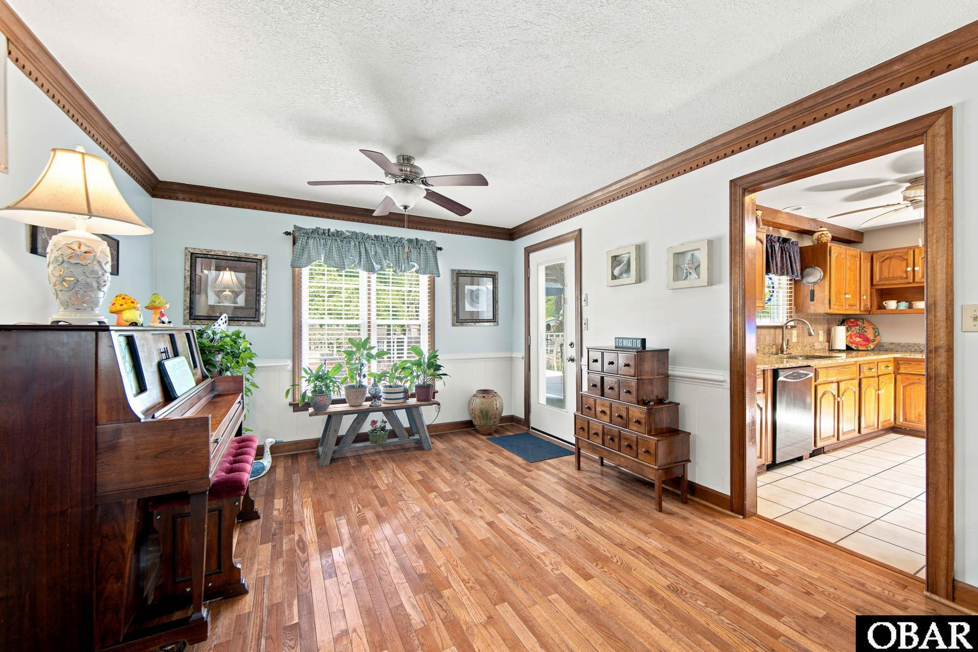 316 Narrow Shore Road, Unit 4 Aydlett, NC 27916 - Photo 10 of 87