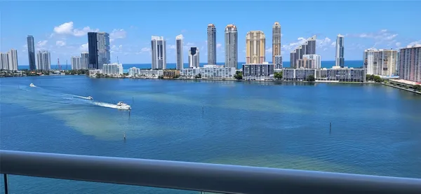 $8,950 | 2600 East Island Boulevard, Unit 1603, Aventura, FL 33160