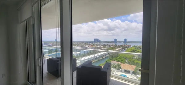 $8,950 | 2600 East Island Boulevard, Unit 1603, Aventura, FL 33160