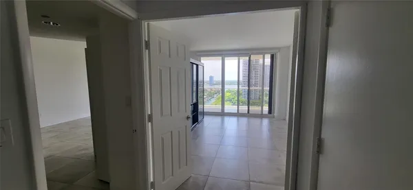 $8,950 | 2600 East Island Boulevard, Unit 1603, Aventura, FL 33160