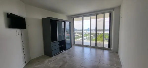 $8,950 | 2600 East Island Boulevard, Unit 1603, Aventura, FL 33160
