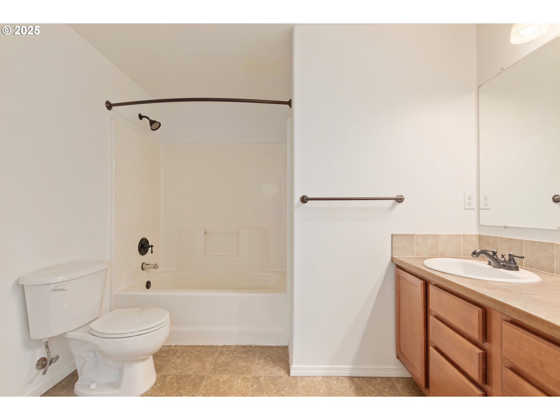 5752 Peridot Way Springfield, OR 97478 - Photo 24 of 48