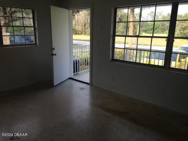 $1,050 | 1180 South Palmetto Avenue, Daytona Beach, FL 32114