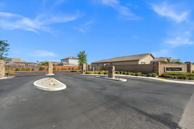 $520,000 | 3833 Hannah Lane, Clovis, CA 93619