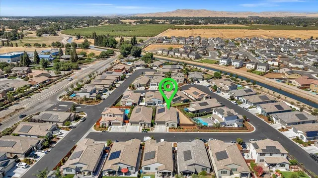 $520,000 | 3833 Hannah Lane, Clovis, CA 93619