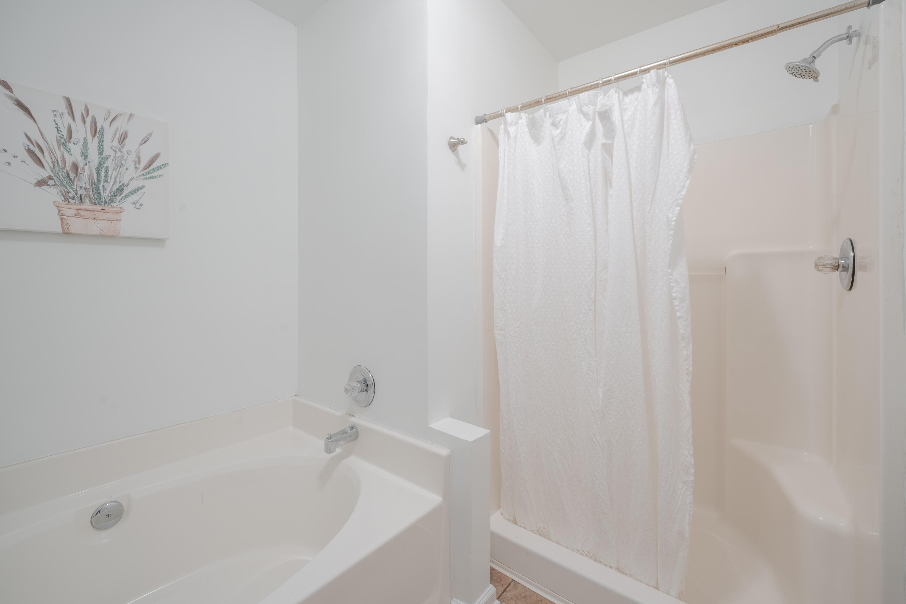 1687 Dexter Lane Charleston, SC 29412 - Photo 12 of 27 Primary Bathroom