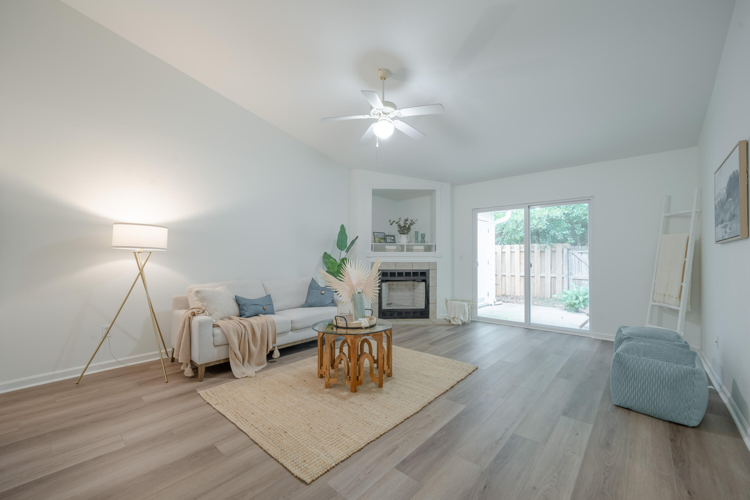 1687 Dexter Lane Charleston, SC 29412 - Photo 19 of 27 Living Room to Patio