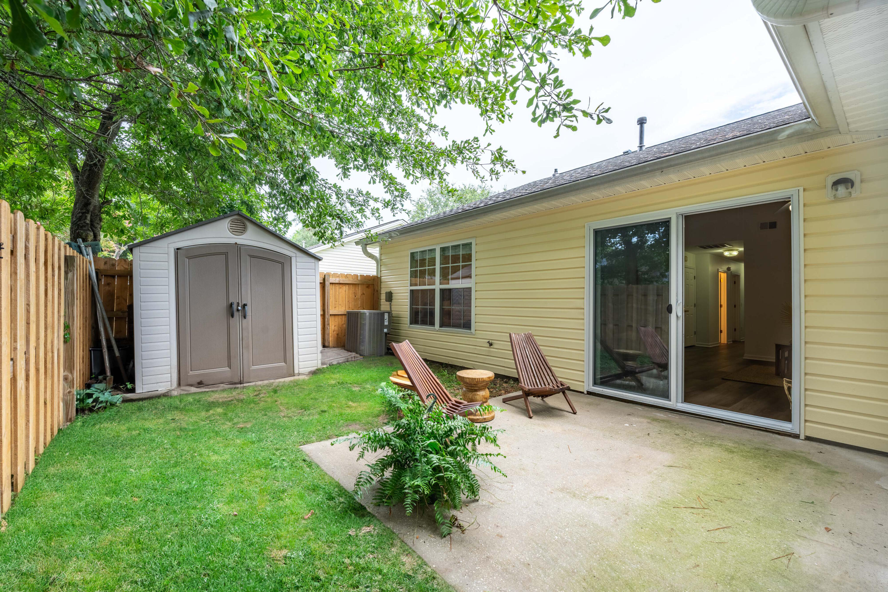 1687 Dexter Lane Charleston, SC 29412 - Photo 24 of 27 Private Backyard