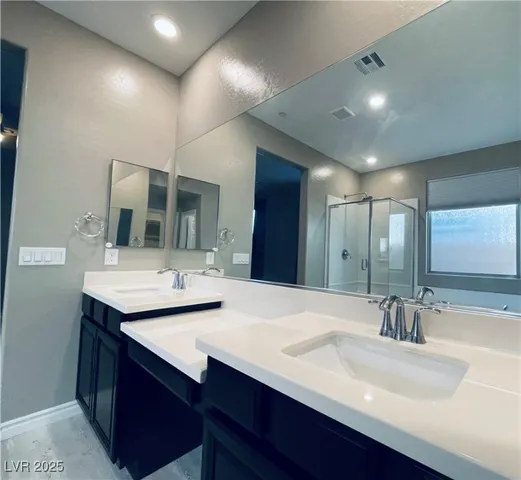 $2,795 | 930 Bayberry Ridge Street, Henderson, NV 89052