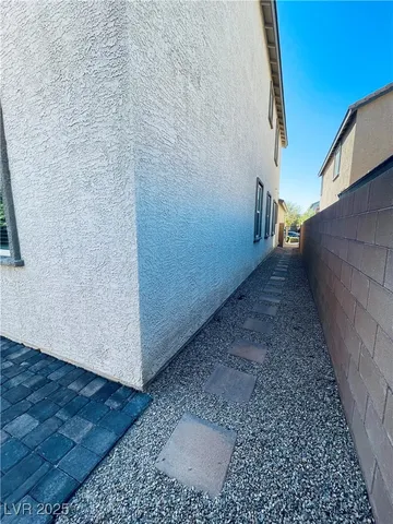 $2,595 | 930 Bayberry Ridge Street, Henderson, NV 89052