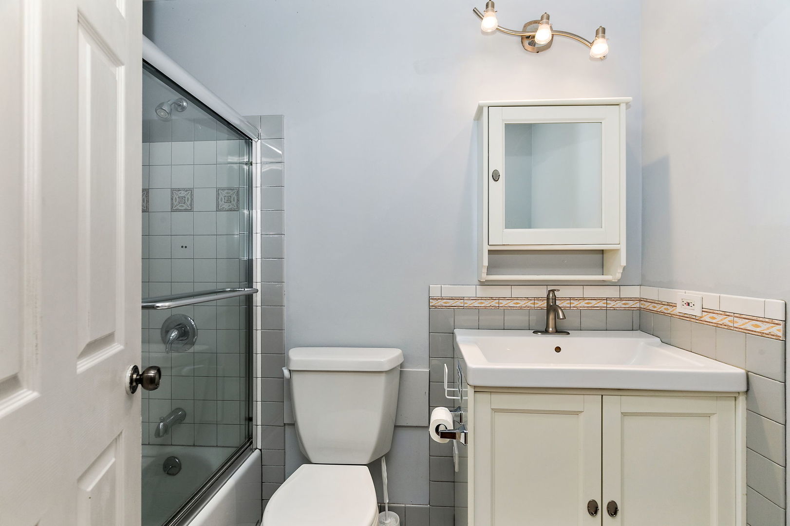 1088 Pear Tree Lane Wheeling, IL 60090 - Photo 17 of 22