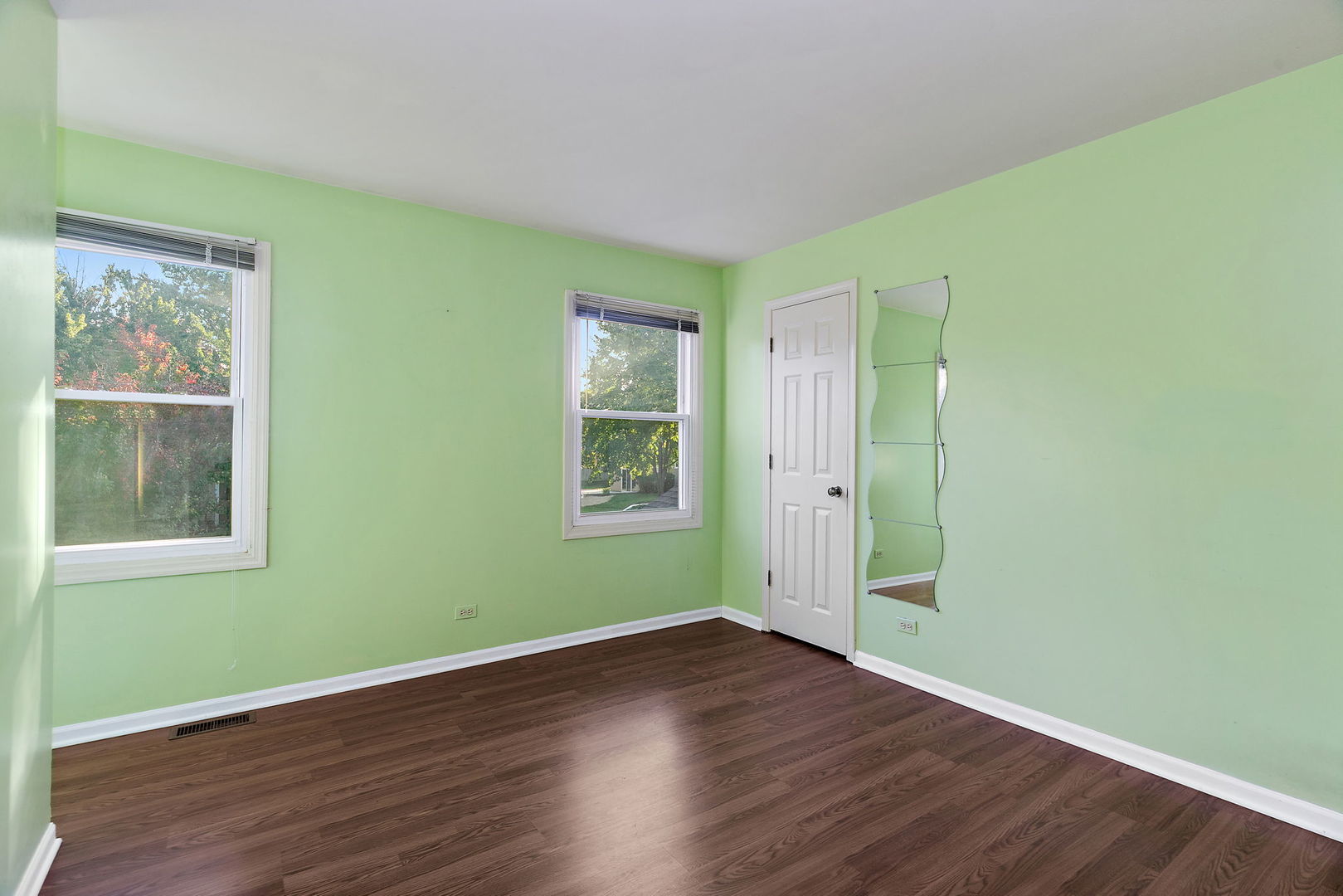 1088 Pear Tree Lane Wheeling, IL 60090 - Photo 18 of 22