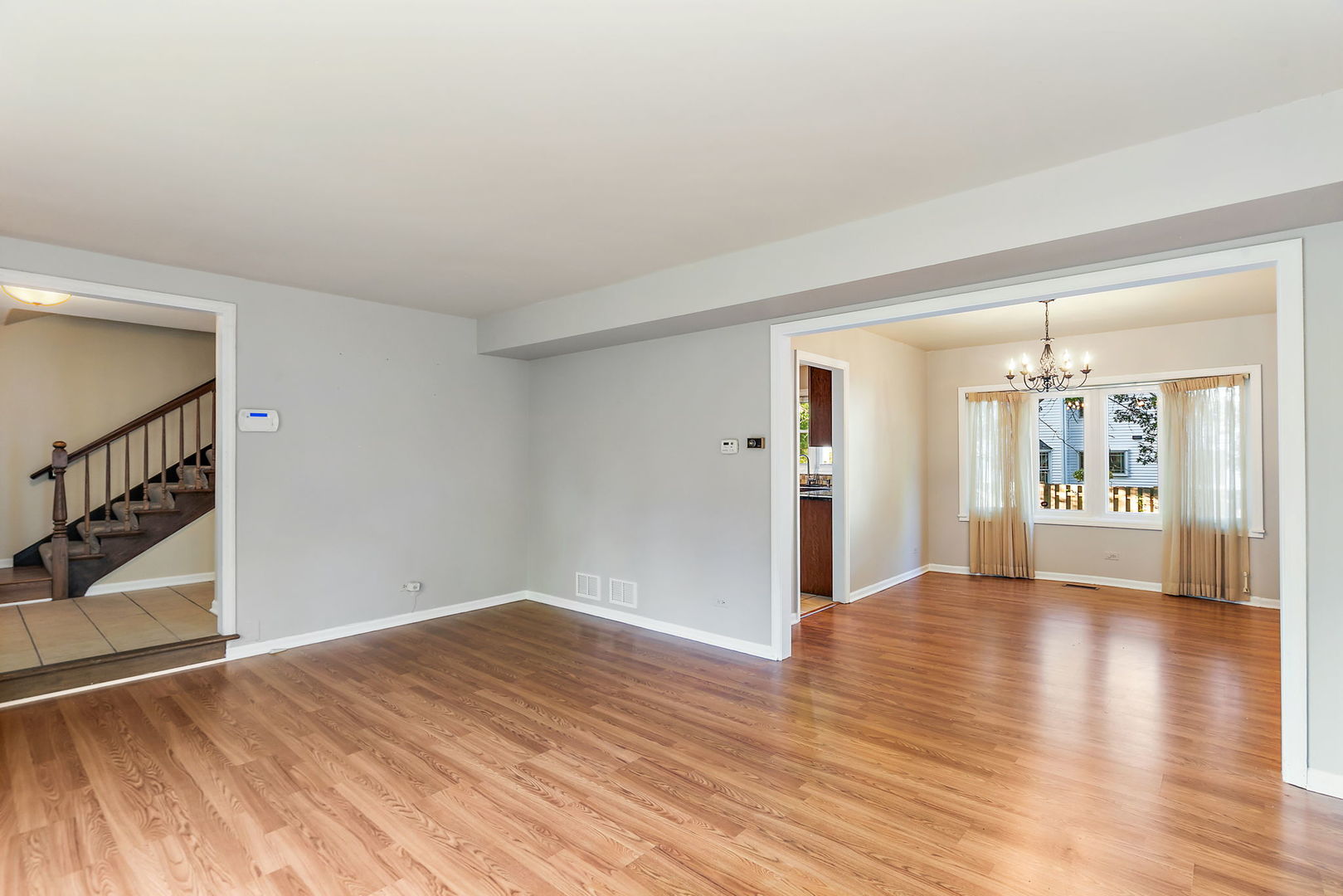 1088 Pear Tree Lane Wheeling, IL 60090 - Photo 4 of 22