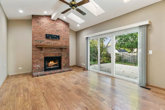 $499,900 | 1088 Pear Tree Lane, Wheeling, IL 60090