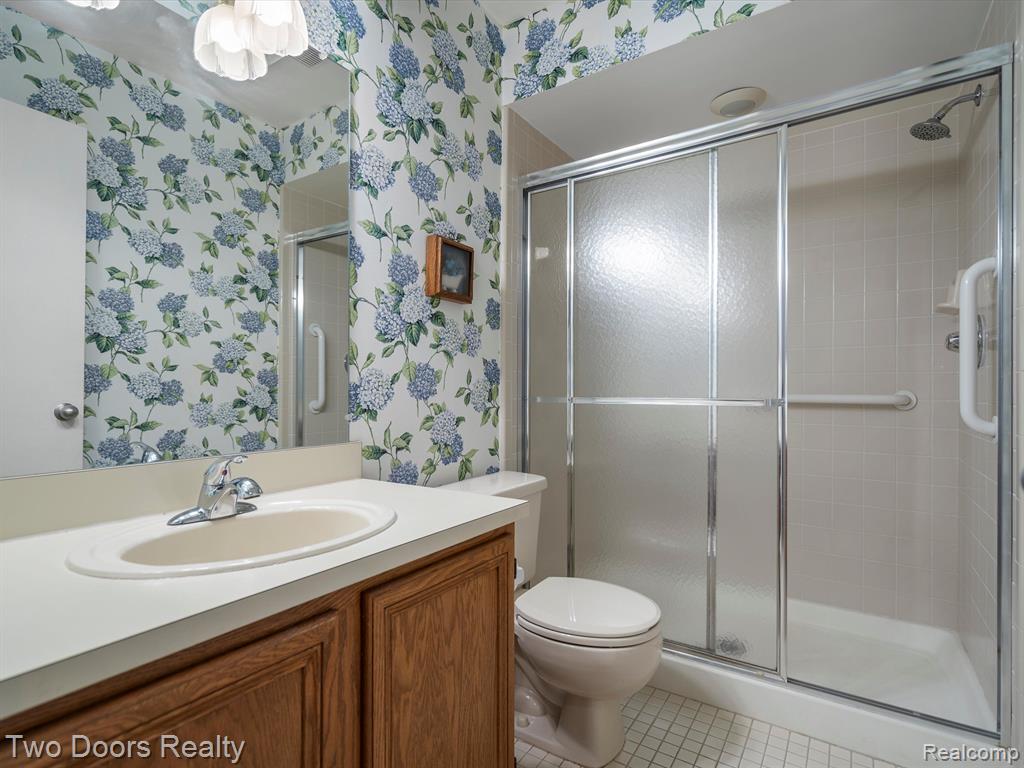 663 Camden Court Rochester Hills, MI 48307 - Photo 23 of 39