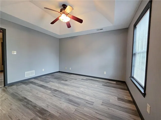 $184,000 | 422 South 22nd Street, St. Joseph, MO 64501