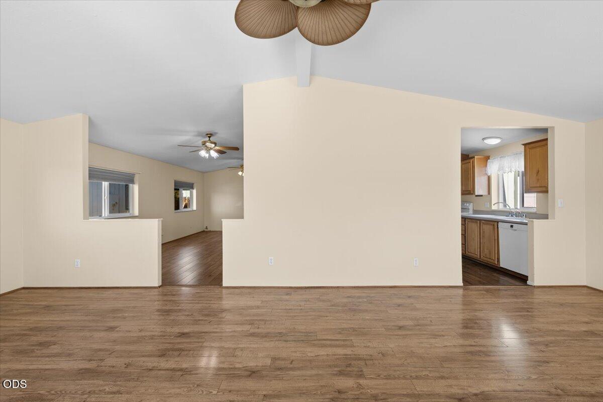 555 Freeman Road, Unit 234 Central Point, OR 97502 - Photo 7 of 24