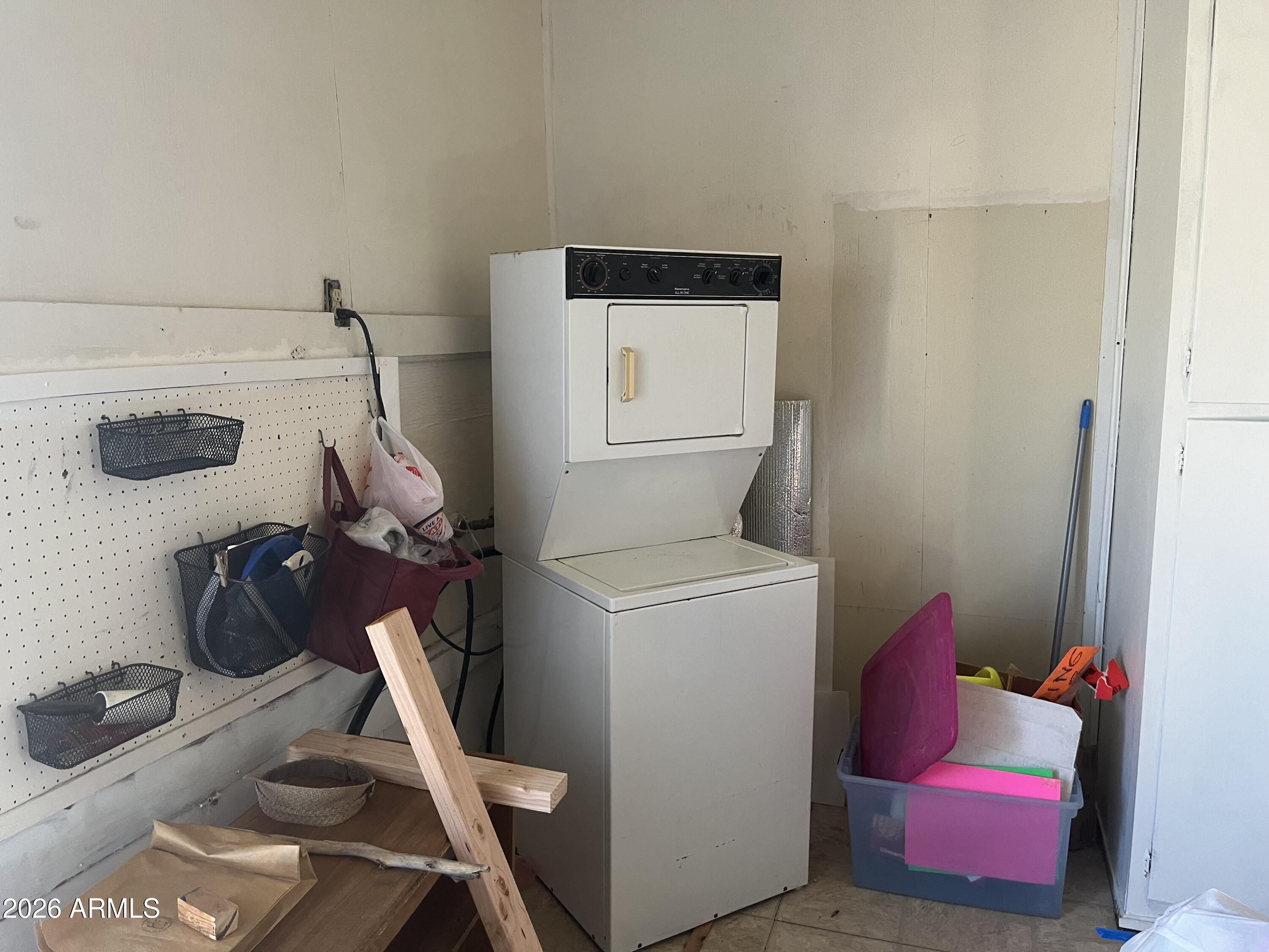 640 West Rocalla Avenue Ajo, AZ 85321 - Photo 19 of 27 Laundry Room